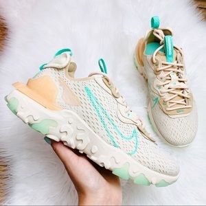 Nike React Vision Pearl White Green Glow